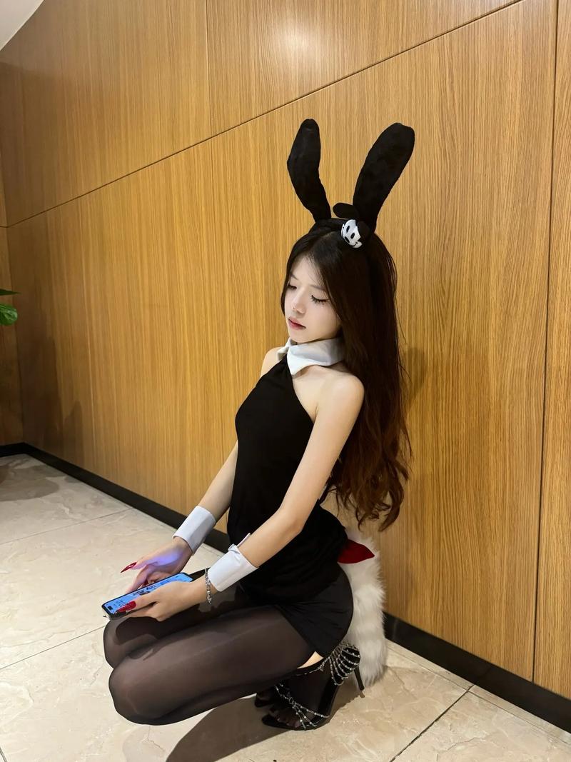 和少妇野外做爰av的相关介绍