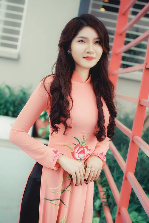 女性来黄色分泌物是什么原因的相关介绍