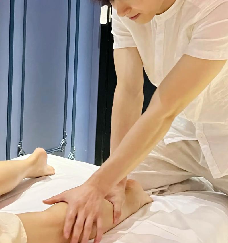 女性阴唇有黄色分泌物的相关介绍