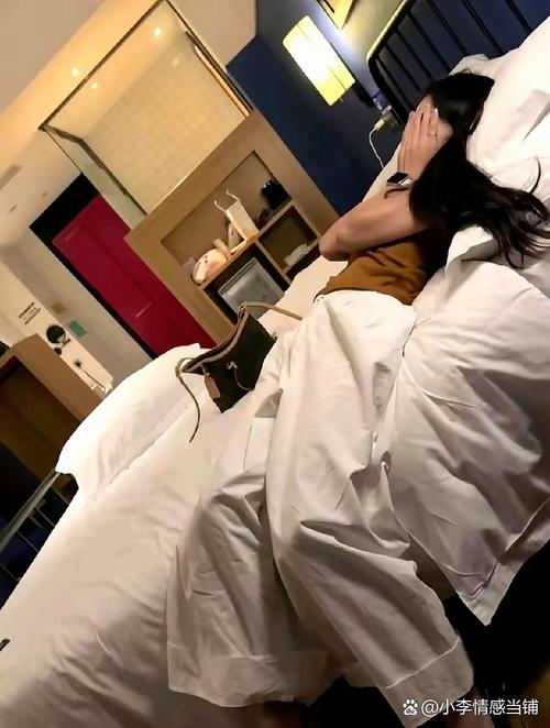 亚洲少妇少妇少妇的相关介绍
