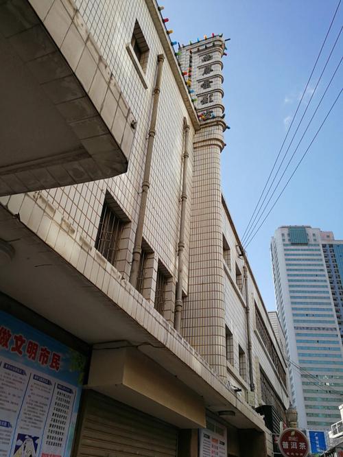 小少妇亚洲的相关介绍