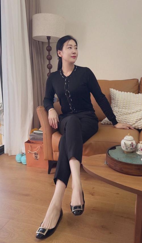风骚巨乳的相关介绍