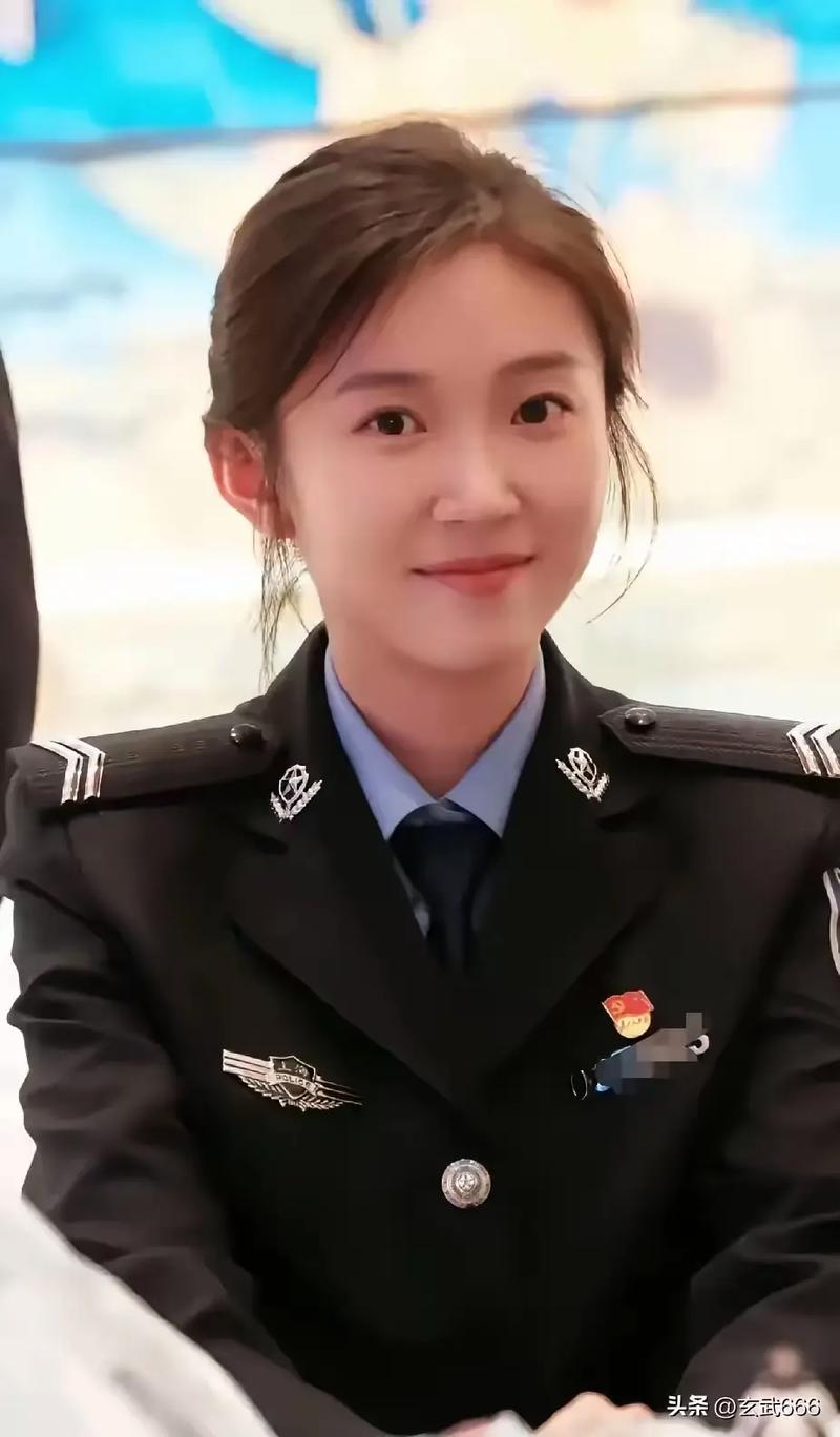 美女18久久久久久的相关介绍