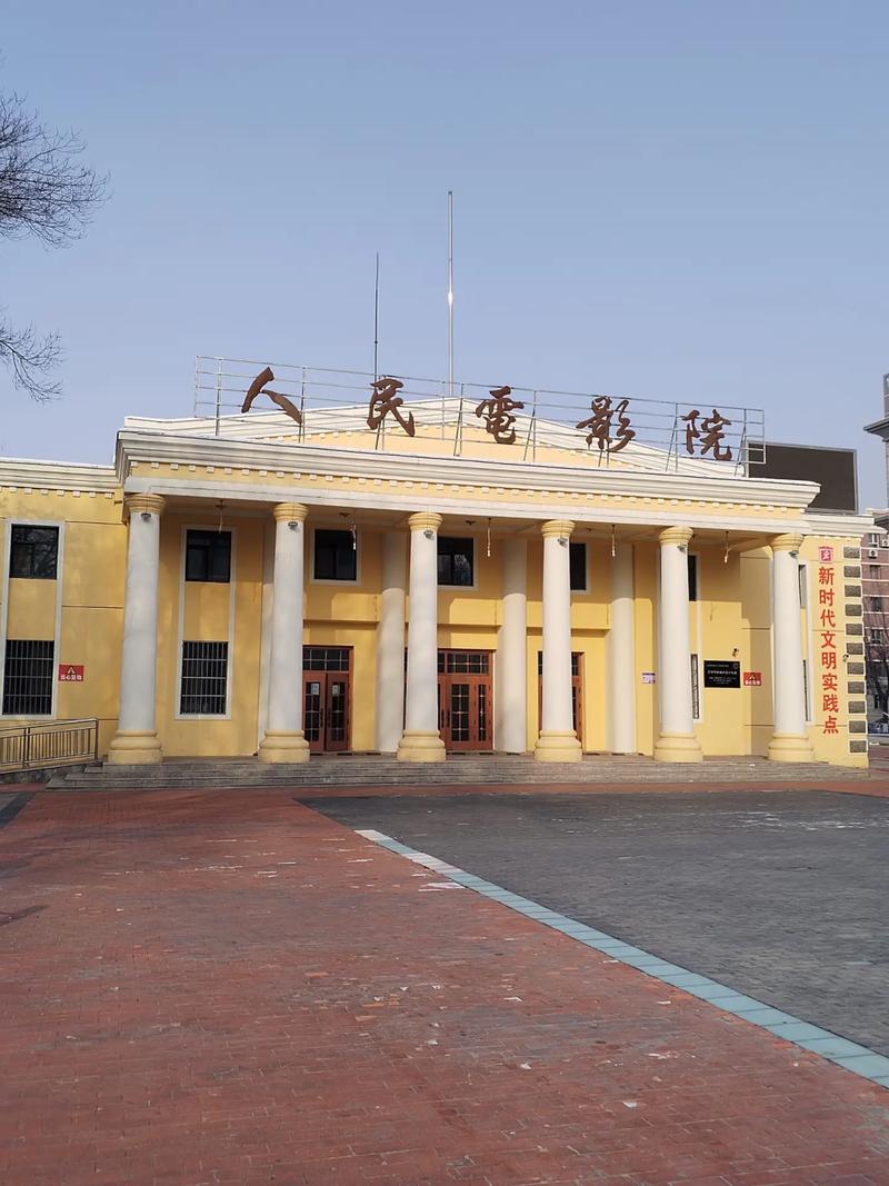 漂亮人妻被搭讪按摩的相关介绍