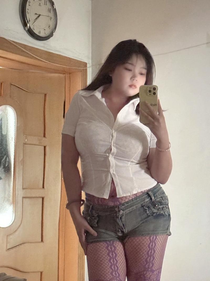 一边亲一边摸一边做爽免费的相关介绍