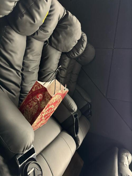 酒店操人妻的相关介绍