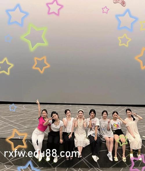 亚洲少妇自拍的相关介绍