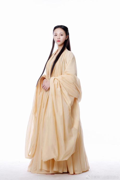 女生下体有黄黄的分泌物的相关介绍