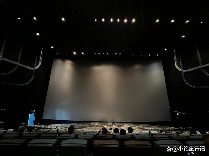 18岁看的美女的相关介绍