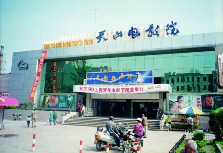 高h调教后宫的相关介绍