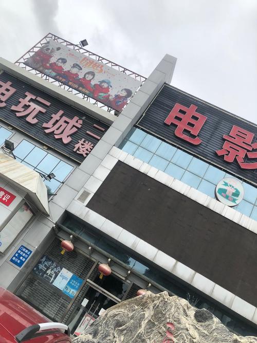 女生私处出现黄色分泌物的相关介绍