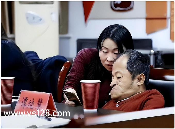根据您的需求，生成一个SEO标题（包含3个长尾关键词）：  

**午夜AV按摩推荐：舒缓疲劳的夜间放松技巧与健康益处**  

（长尾关键词：午夜AV按摩、夜间放松技巧、舒缓疲劳方法）