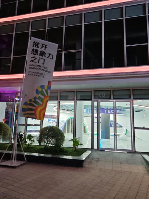 人妻少妇丰满的相关介绍