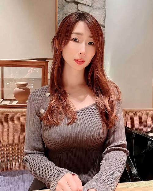 奚梦瑶早期大尺度写真的相关介绍