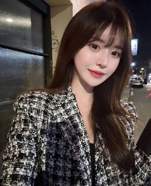 女生的私密免费看的相关介绍