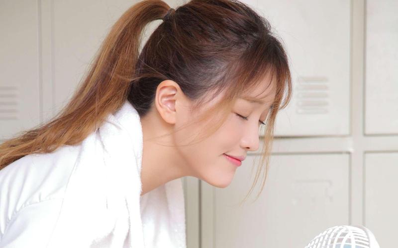 97电影院手机版的相关介绍